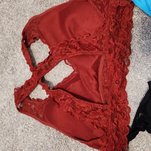 Bralets.  Set of 3 - Picture 7 of 12